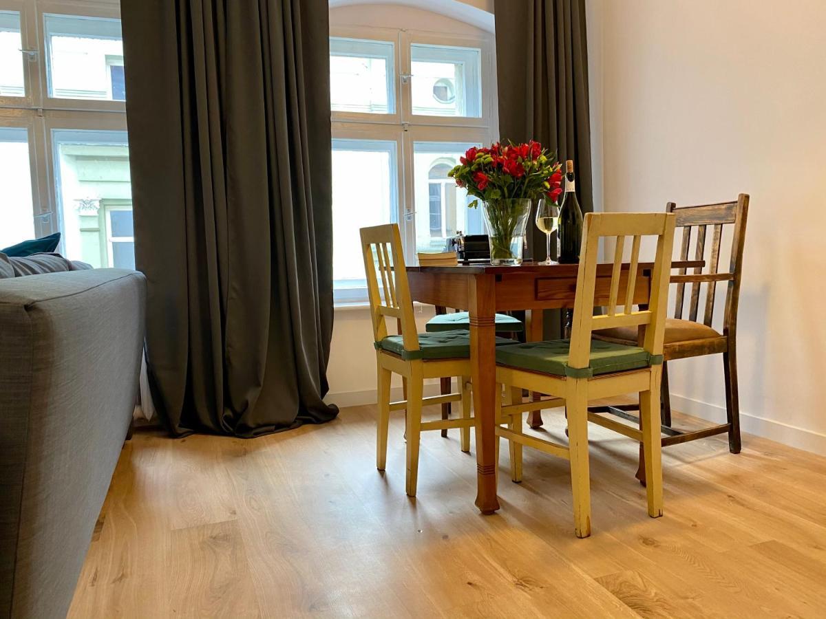 Apartament Hrabala Jelenia Góra Extérieur photo