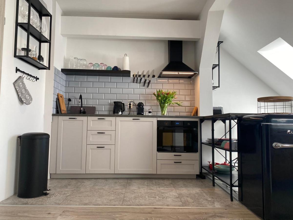 Apartament Hrabala Jelenia Góra Extérieur photo